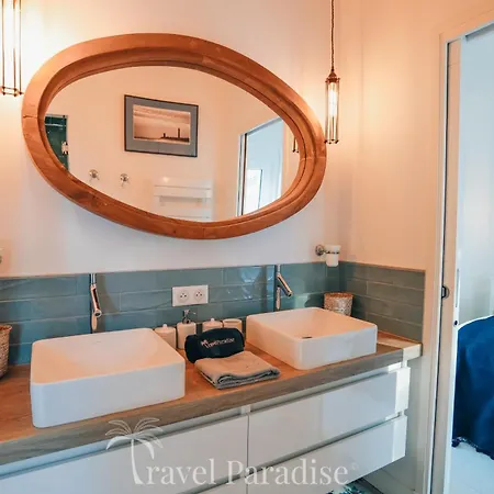 Tomtrousse * Les Portes-en-Re